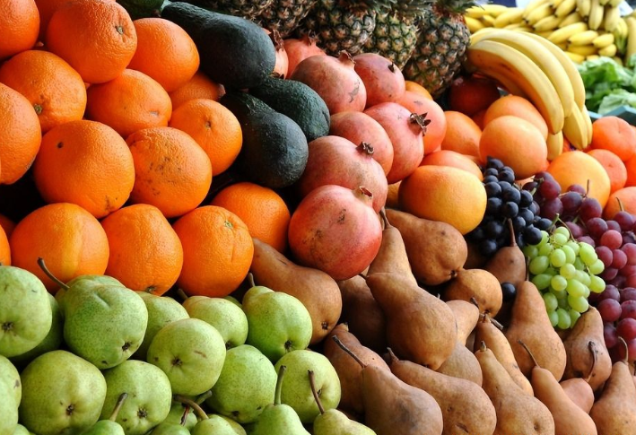 这些人 吃水果悠着点